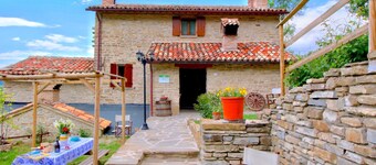 馬爾凱農舍附游泳池和景觀