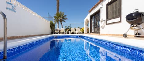 Ulkouima-allas, lämmitetty uima-allas