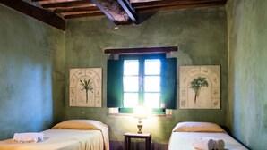 Unclassified image, 4 of 36, button - Spacious Farmhouse in Ghizzano Italy With Pool (Peccioli)