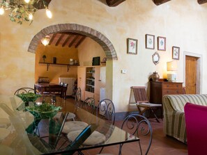 Dining - Spacious Farmhouse in Ghizzano Italy With Pool (Peccioli)