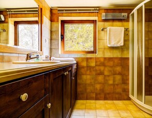 Villa | Bathroom