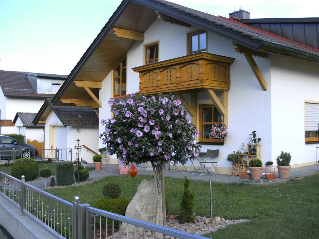 Ferienwohnungen Malz (Blaibach)-Hausfoto - Straßense