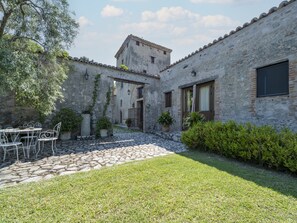 House | Exterior - Family Countryside Retrete (Stilo)