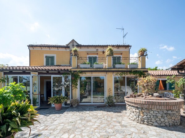House | Exterior - Family Countryside Retrete (Stilo)