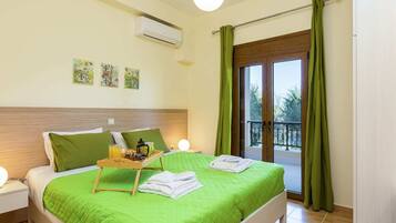Apartment | 1 bedroom, individually furnished, bed sheets
