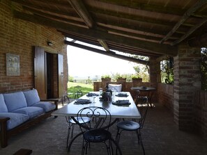 Unclassified image, 2 of 40, button - Pleasant Villa in Valiano With Terrace, Garden, Sun-loungers (Montepulciano)
