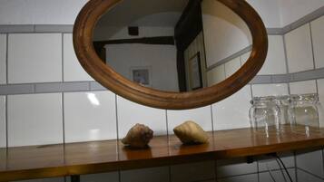 Ferienhaus | Badezimmer | Dusche, Haartrockner