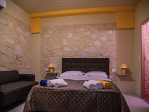 Villa | 3 bedrooms, individually furnished, iron/ironing board - Luxurious Villa in Bali Crete With Private Pool (Mylopotamos)