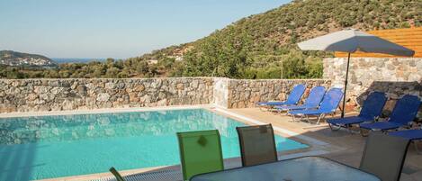 Villa | Pool | Indoor pool, outdoor pool