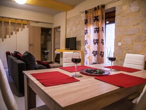 Villa | Dining - Luxurious Villa in Bali Crete With Private Pool (Mylopotamos)