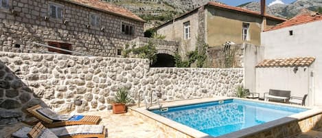 Villa | Pool