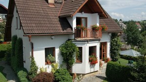 Exterior - Spacious Holiday Home in Bozkov With Private Garden (Bozkov)
