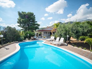 Pool - Holiday Home in Gulf Castle (Castellammare del Golfo)