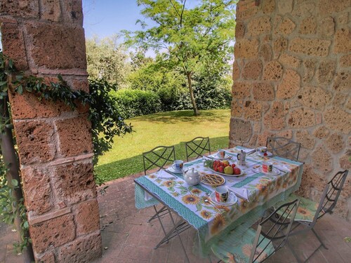 Farmhouse in Proceno With Pool