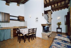 Private kitchen - Farmhouse in Proceno With Pool (Proceno)