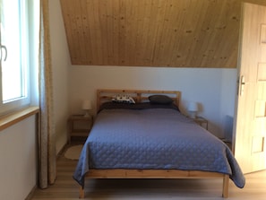 Ferienhaus | 2 Schlafzimmer, individuell eingerichtet, Bettwäsche