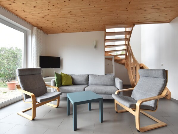 Apartment | Living room - Cozy Apartment in Borgerende-rethwisch With Garden (Boergerende-Rethwisch)