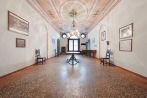 House | Reception - Castle in Romano D'ezzelino With Garden (Romano d'Ezzelino)