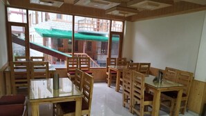 Unclassified image, 2 of 5, button - radisson (Sohagpur)