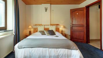 Nhà | 12 phòng ngủ, trang bị nội thất với thiết kế riêng biệt