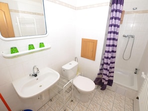 Apartment | Bathroom - Beautiful Apartment in a Spa Resort, Only 2,5 km From the Jáchymov Chairlift - Keilberg (Jachymov)