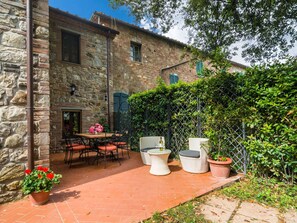 House | Dining