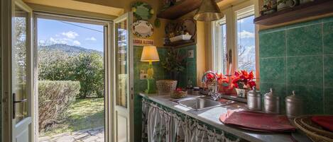 Villa | Eigene Küche | Kochgeschirr/Geschirr/Besteck