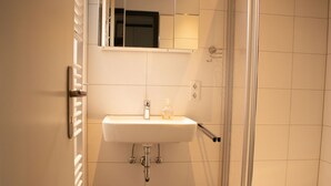 Apartment | Bathroom - Modern Apartment in Winterberg With Swimming Pool (Winterberg)