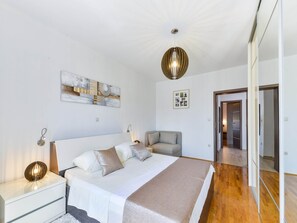 Casa | 3 camere, con arredamento individuale, lenzuola