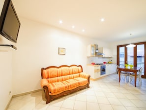 Living room - Spacious Holiday Home in Marina di Altidona With Terrace (Altidona)