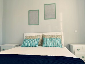 2 bedrooms, iron/ironing board, travel cot, WiFi