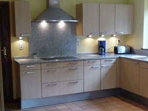 House | Private kitchen | Highchair - Home in Comblain-au-pont (Comblain-au-Pont)