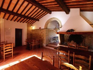 Dining - Belvilla by OYO Salti (Montalcino)