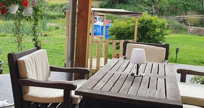 Reizendes Ferienhaus mit Swimmingpool Naehe Ostsee