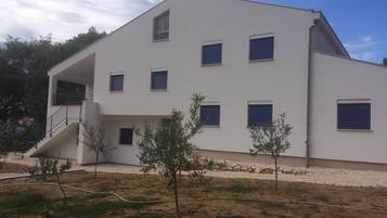 Apartment | Exterior