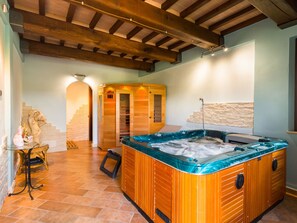 House | Interior - Mansion to Relax & Rejuvenate (Perugia)