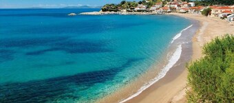 Villa in Finikounda With sea Beach