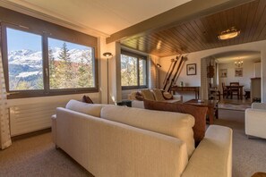 TV a schermo piatto, lettore DVD