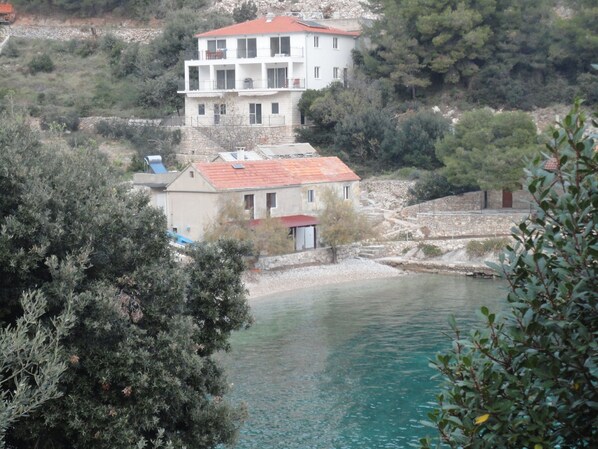Apartment | Exterior - Cozy Apartment in Dalmatia With Seaview (Gdinj)
