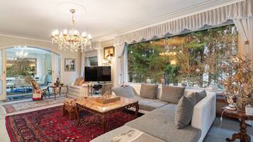 House | Living room