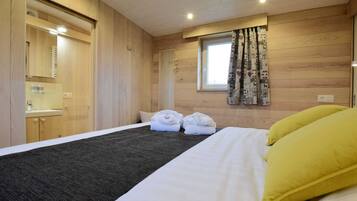 Cottage | 2 bedrooms, individually furnished