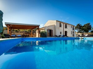 Villa | Pool