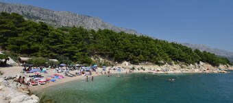 อพาร์ทเมนต์ Maras