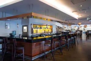Bar (en la propiedad)