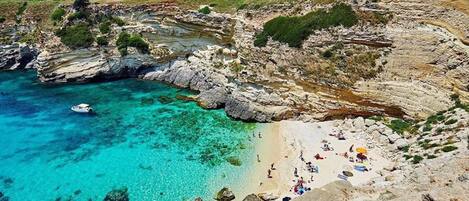 In Strandnähe, Liegestühle