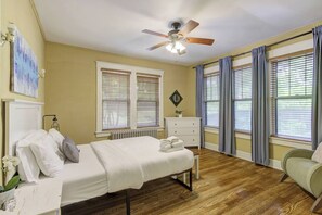 3 dormitorios, escritorio, tabla de planchar con plancha y wifi gratis