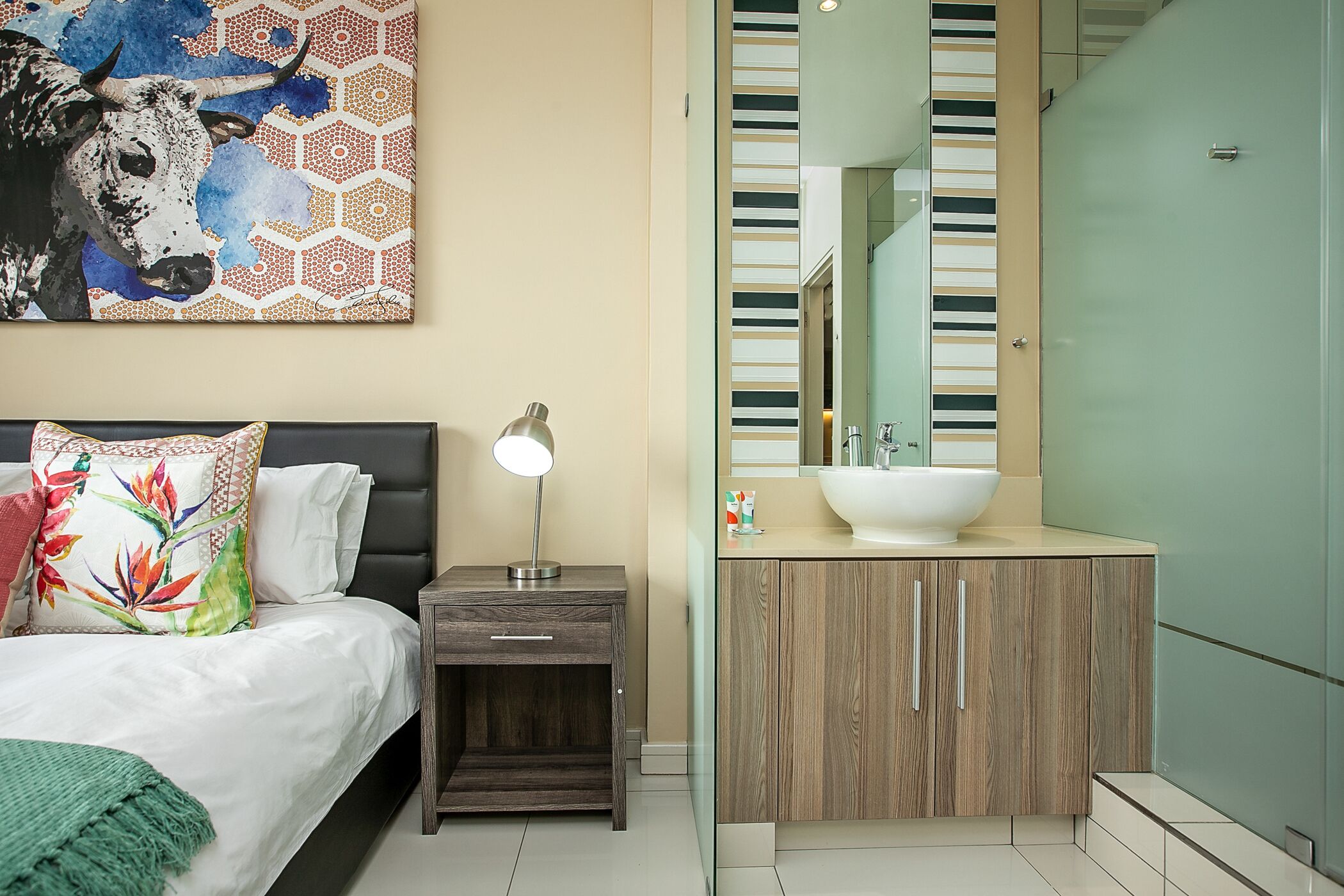 特级公寓 | 1 多间卧室、办公桌、笔记本电脑工作区、熨斗/熨衣板