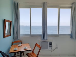 Essbereich im Zimmer