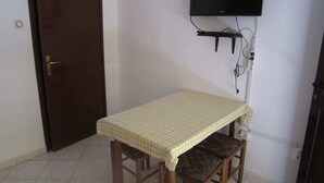 Unclassified image, 5 of 15, button - Comfortable Apartment With Roof Terrace and Sea View, Near the Beach (Pag)