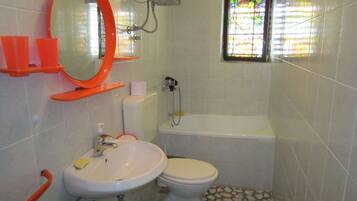 Apartment | Bathroom